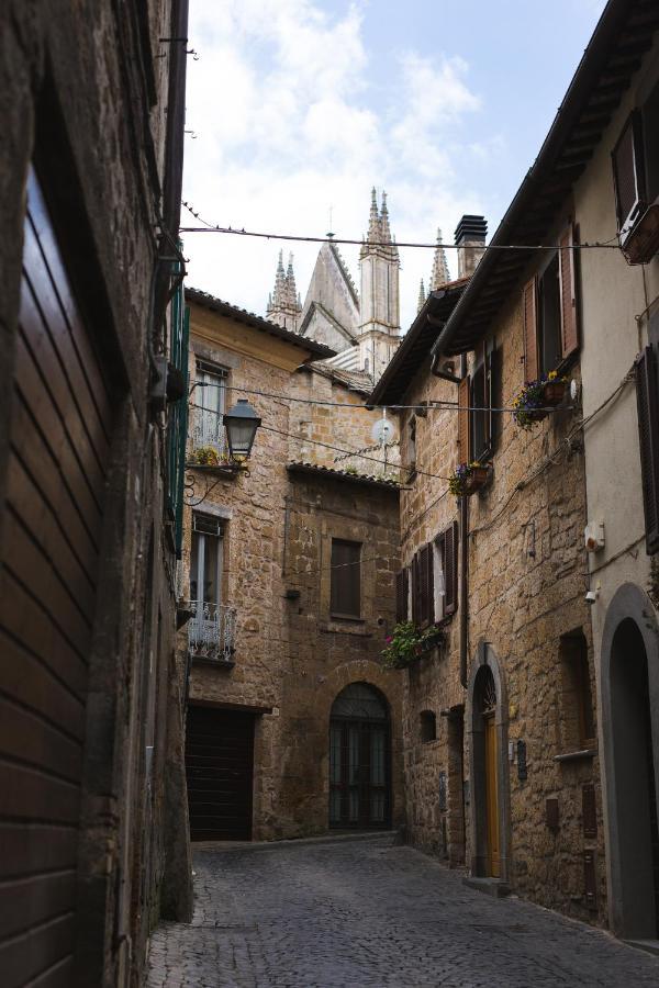 Ad Un Passo Dal Duomo Apartment Orvieto Bagian luar foto