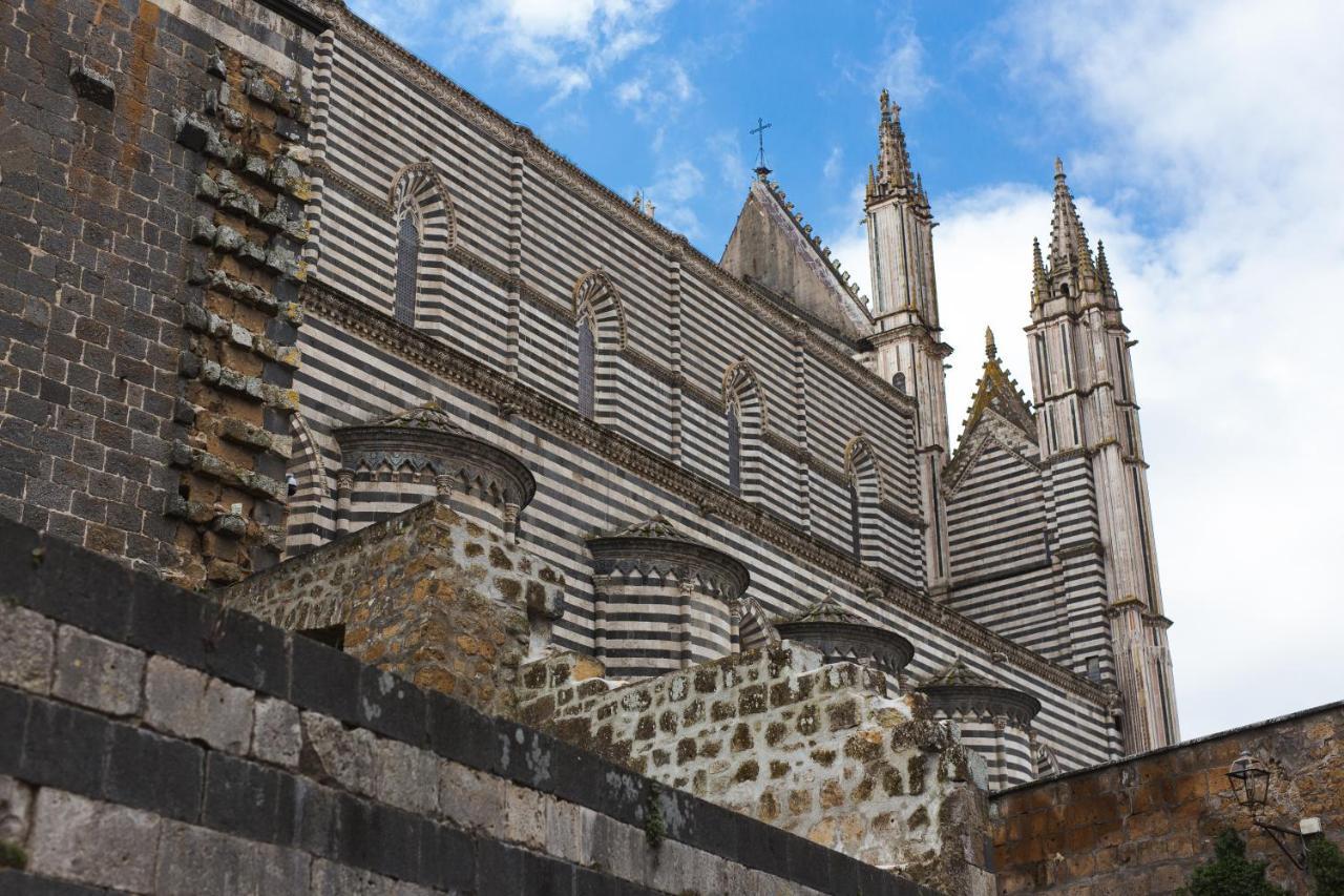 Ad Un Passo Dal Duomo Apartment Orvieto Bagian luar foto