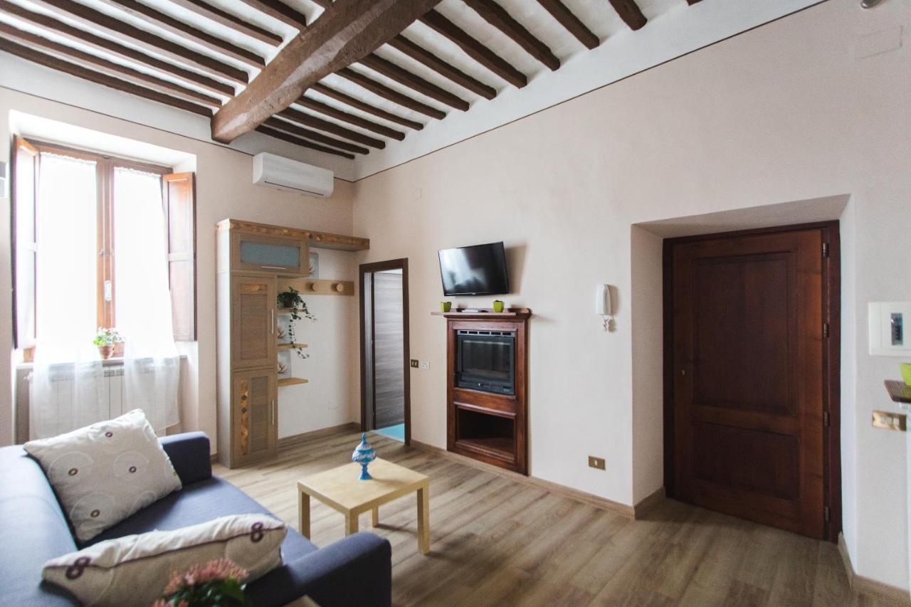 Ad Un Passo Dal Duomo Apartment Orvieto Bagian luar foto